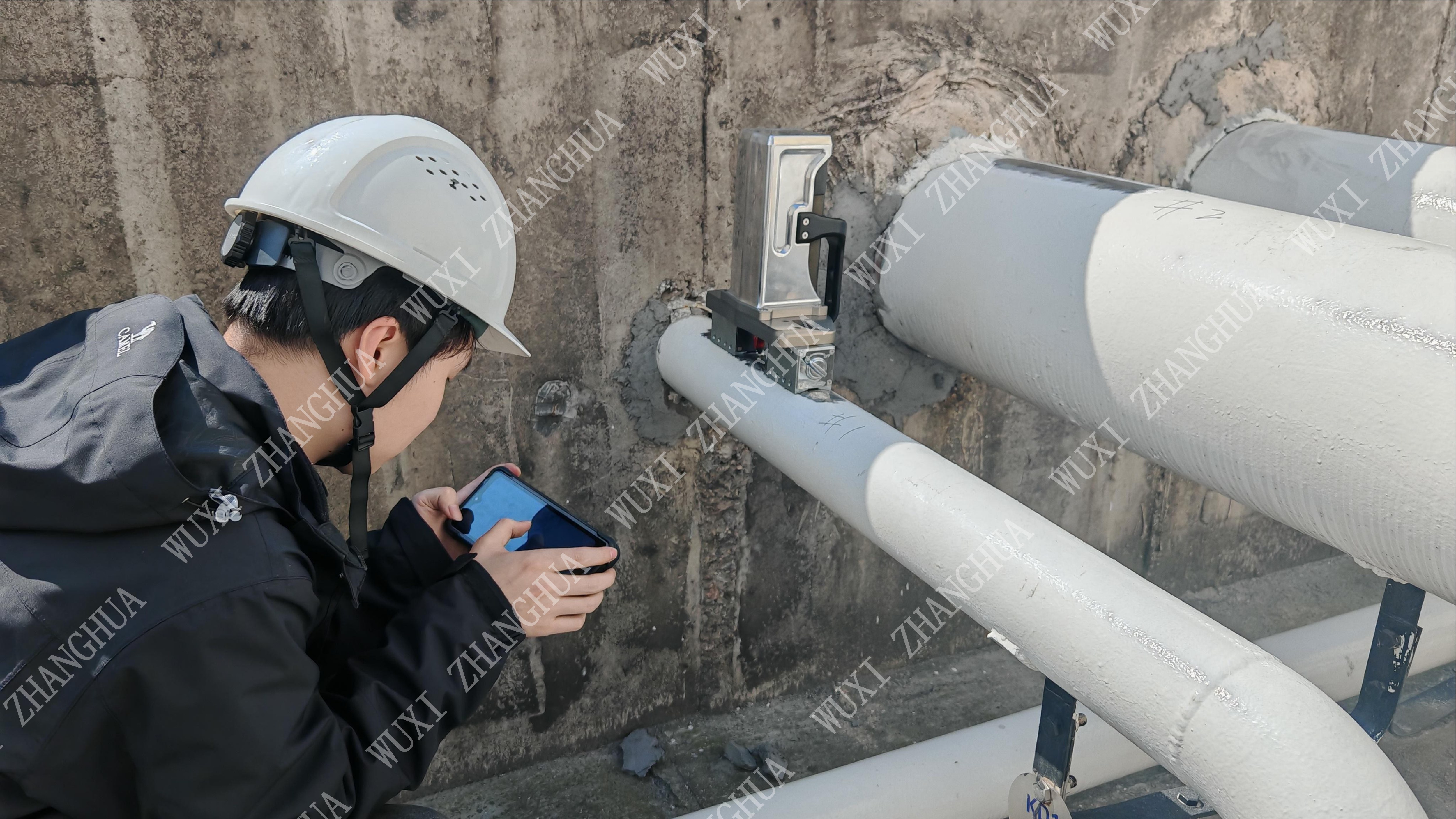 Portable Non-Destructive Weld Stress Tester measuring pipe girth weld residual stress on site