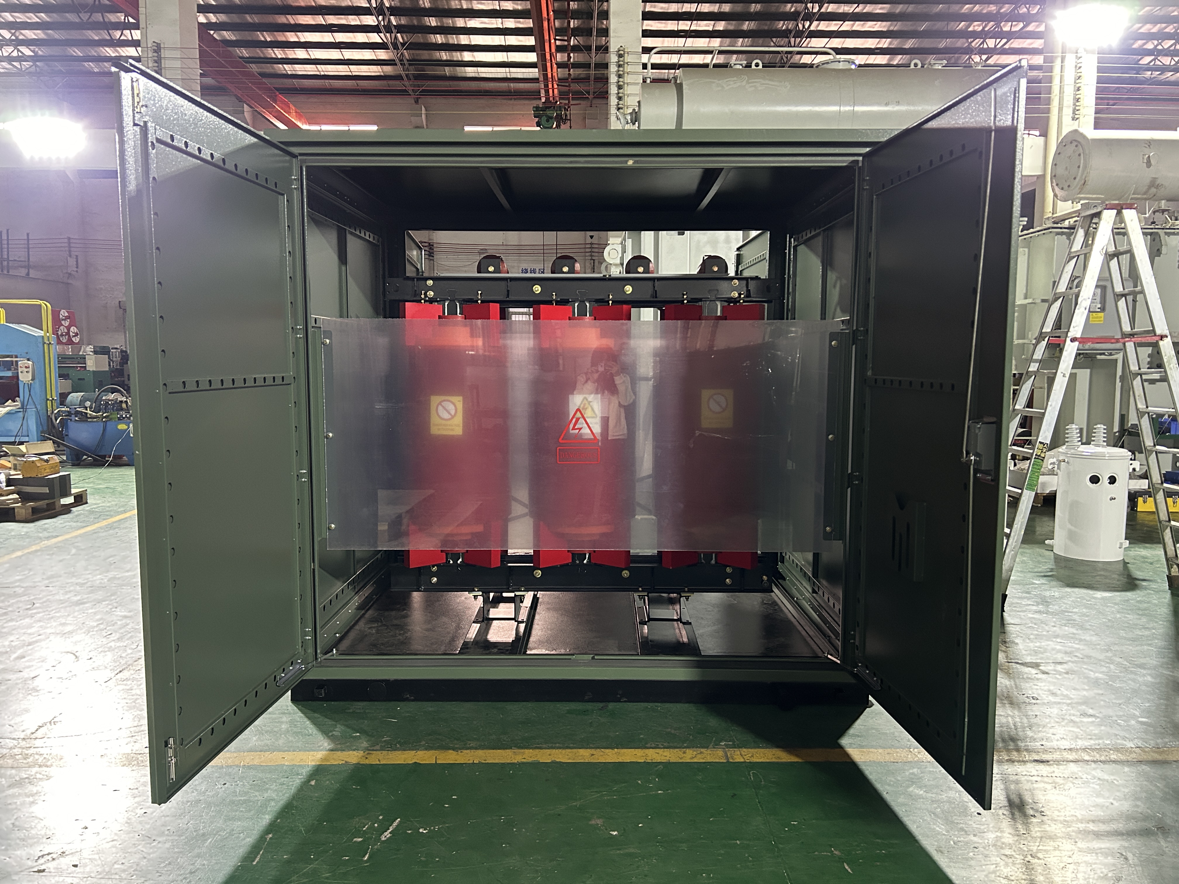 dry type pad mounted transformer