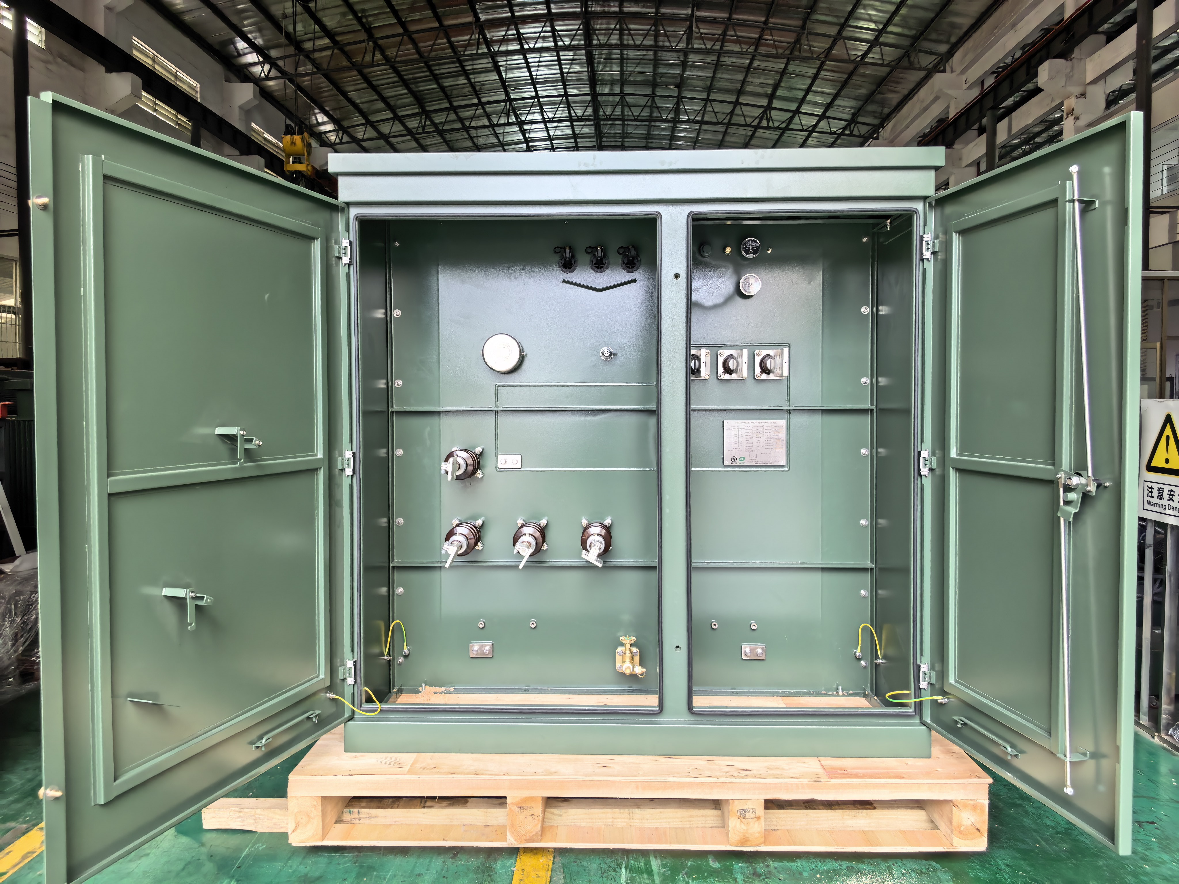 3 Phase Pad Mounted Transformer 2550kVA 34<p class=