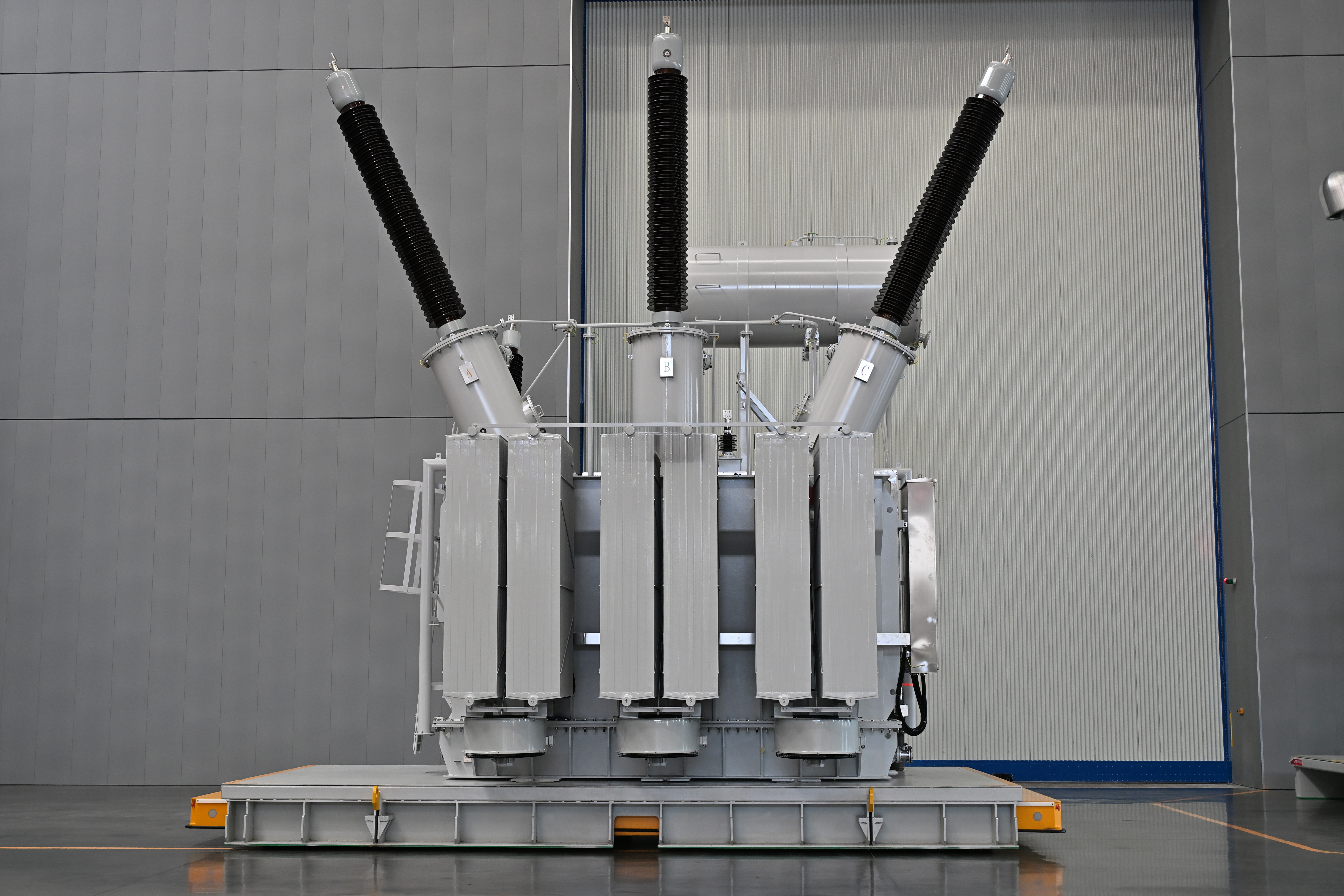 230kV 100/133/167MVA Oil Immersed Power Transformer for Grid Substations