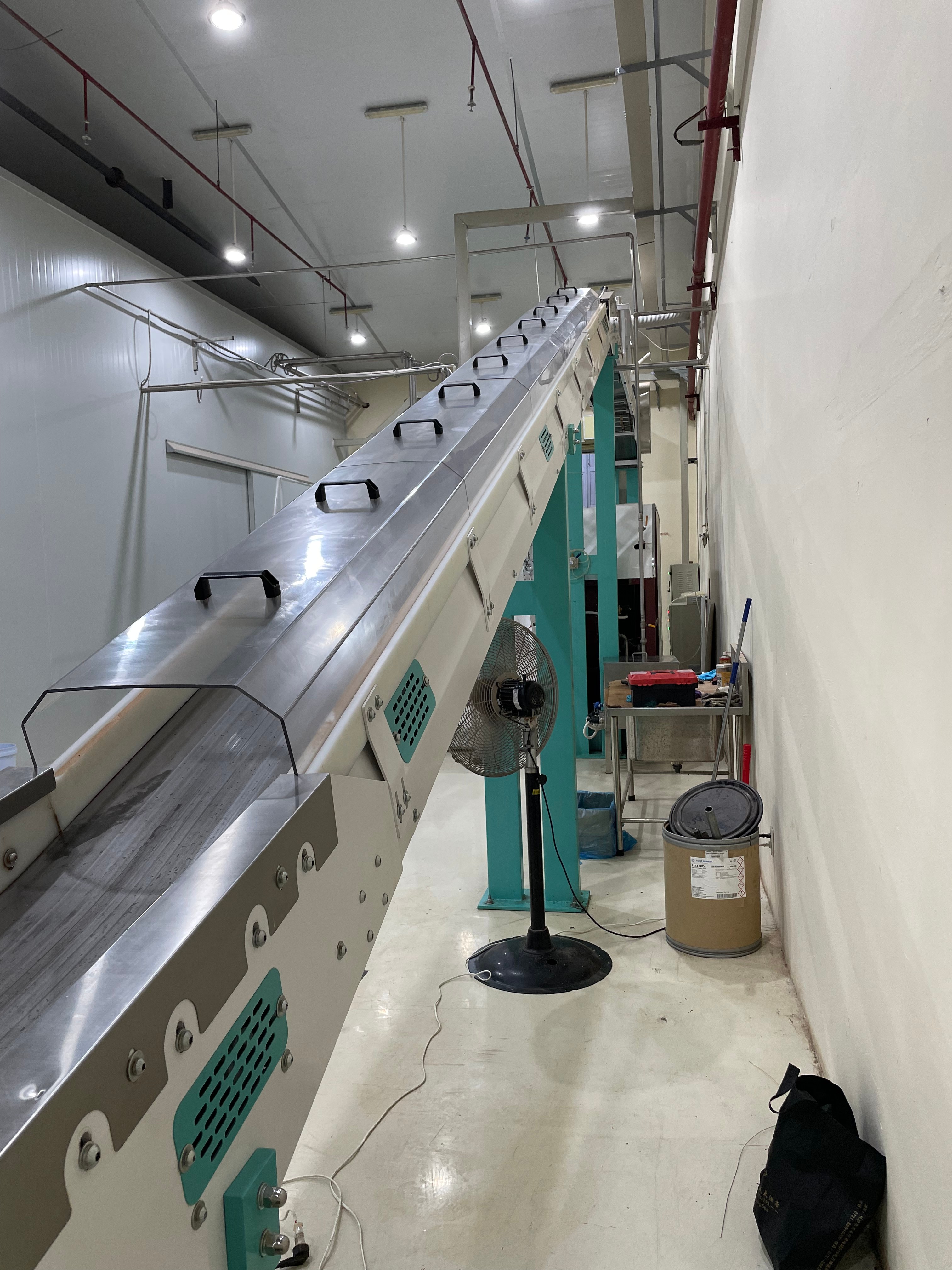 Chocolate conveyor integration detail