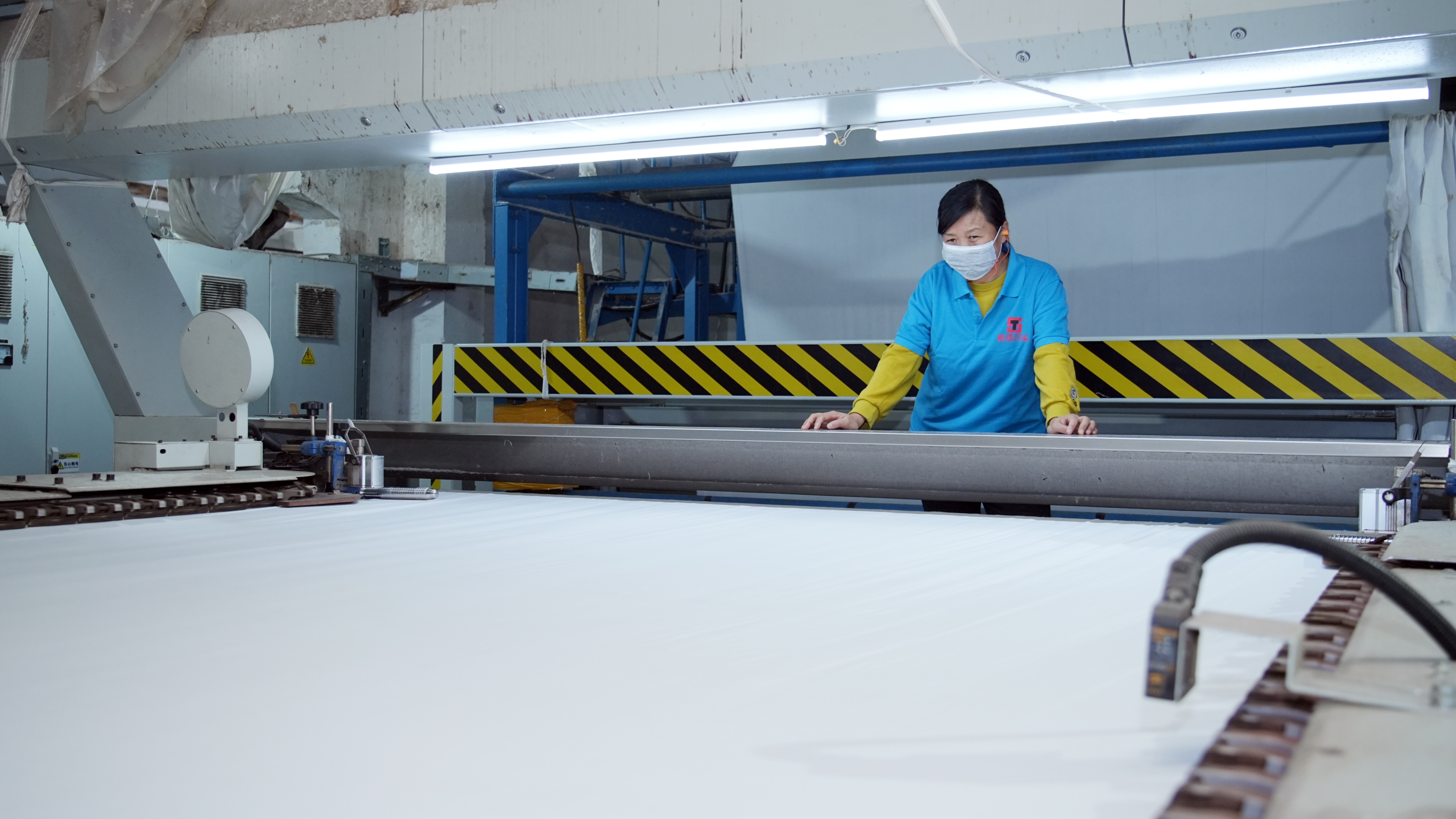 Precision Cutting in Bedding Manufacturing