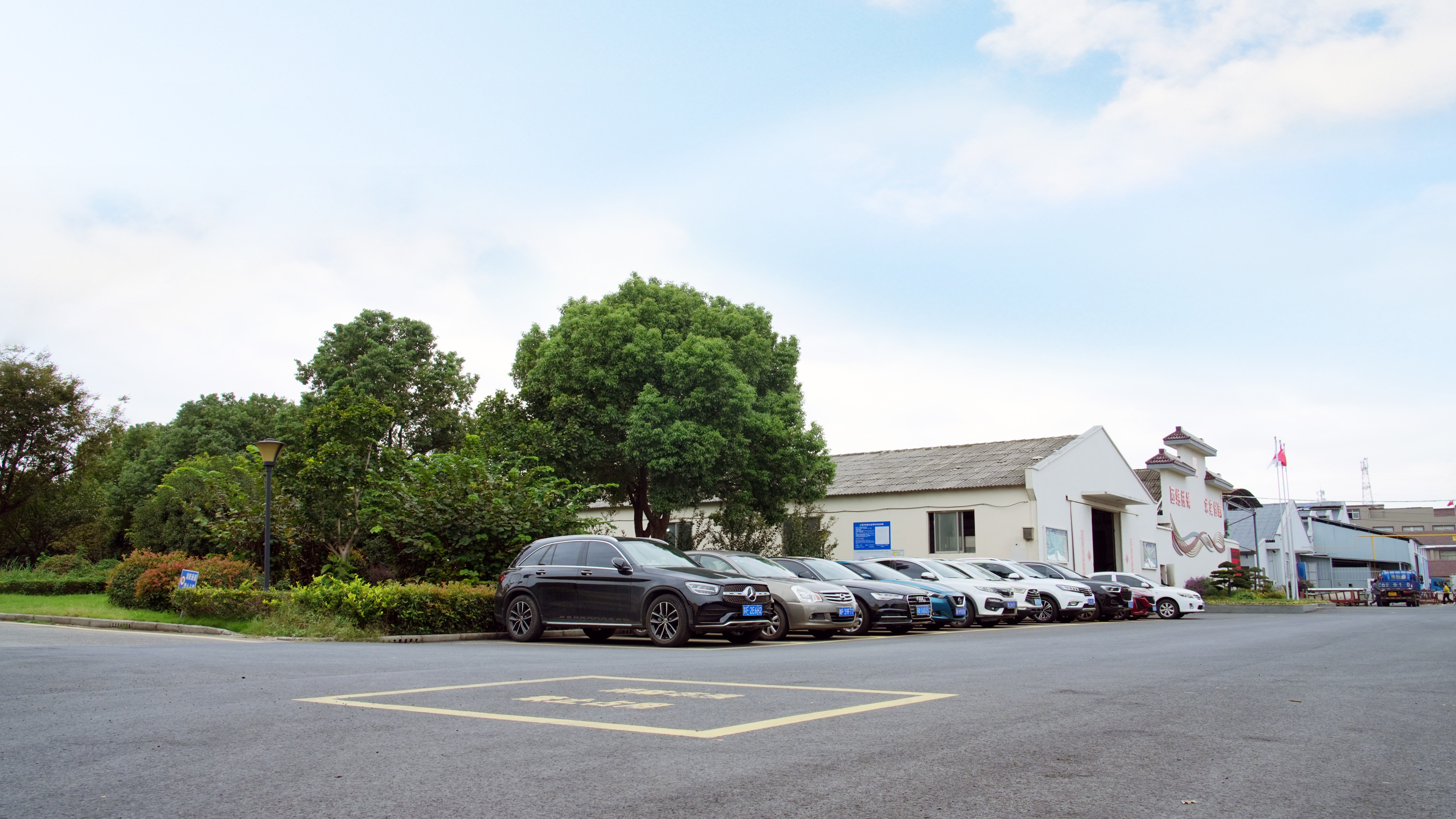 Modern CODE TEXTILES manufacturing facility with advanced equipment