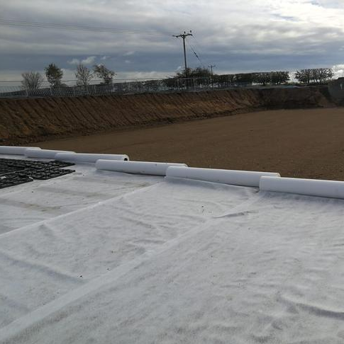 Polyester filament geotextile for landfill laying