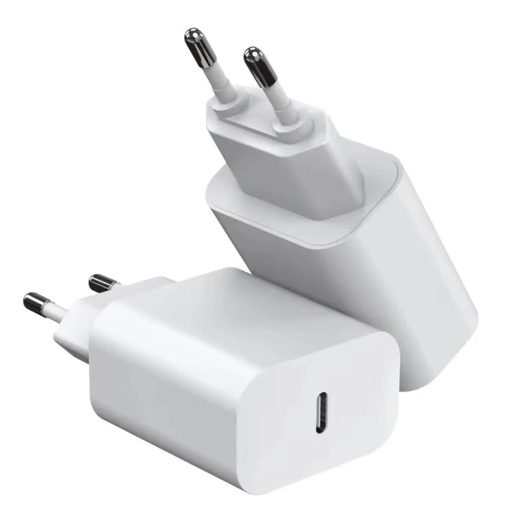 Compact design of the 45W charger