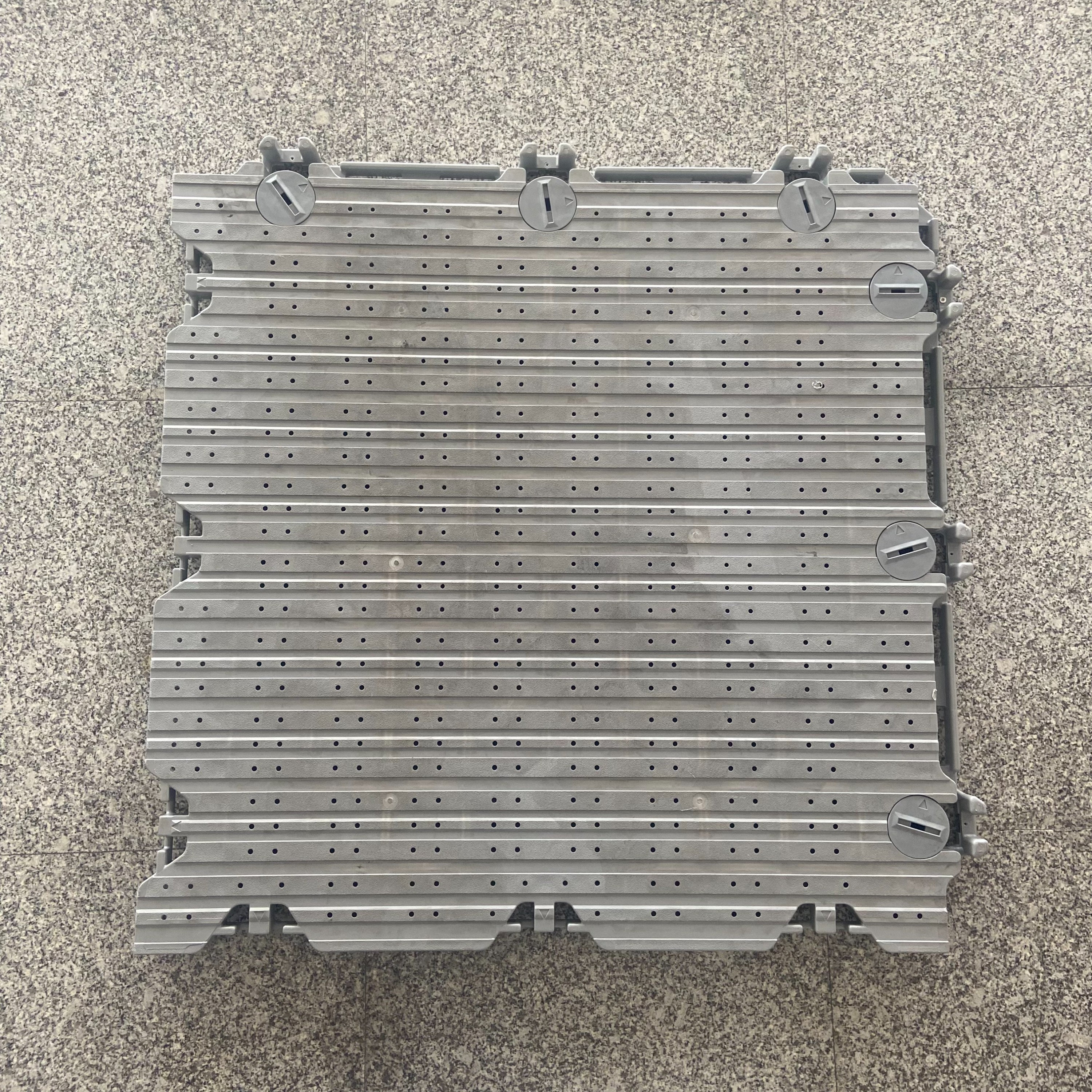 N02 Reinforced Heavy-Duty Ground Protection Flooring