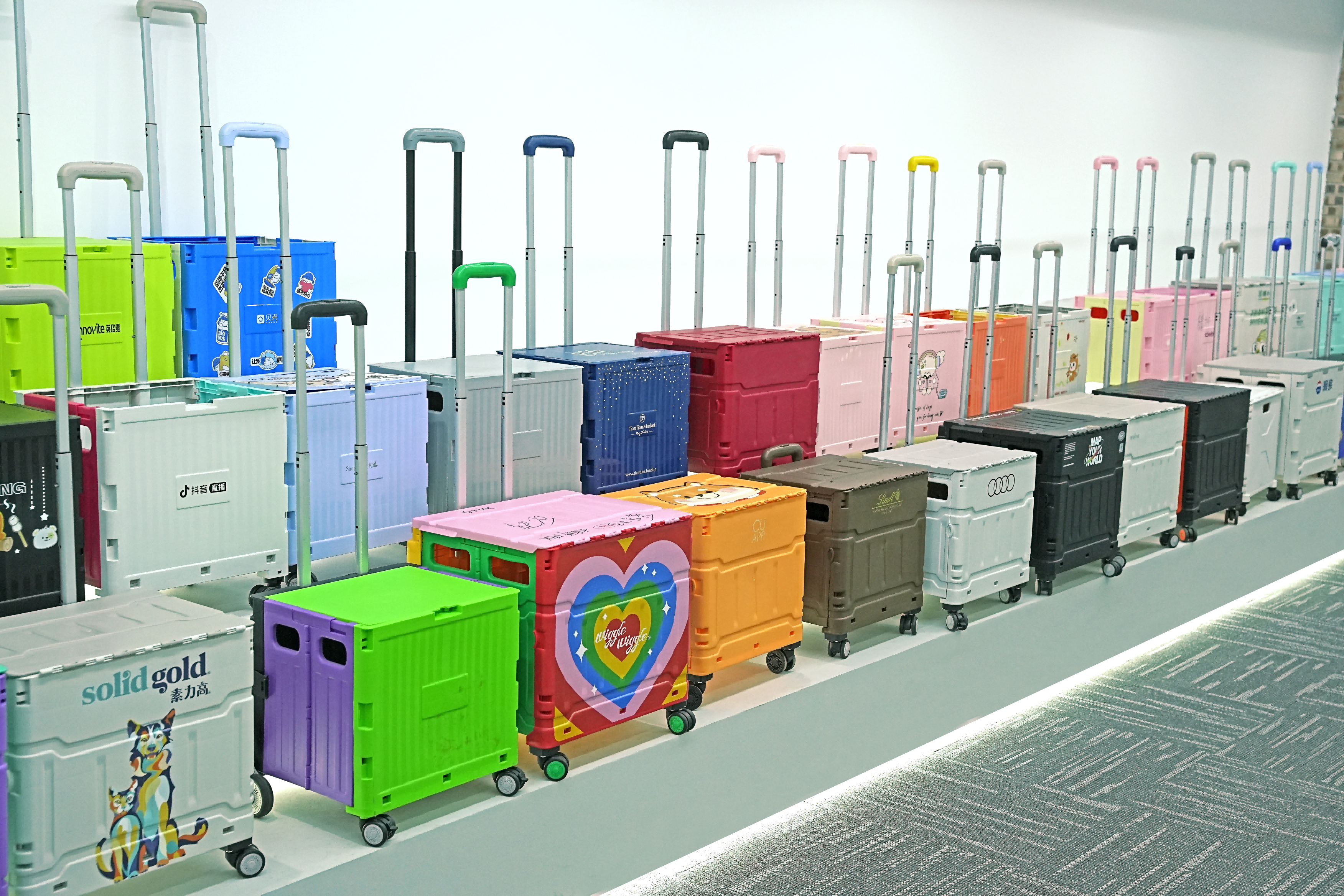 Modern plastic storage manufacturing sample room