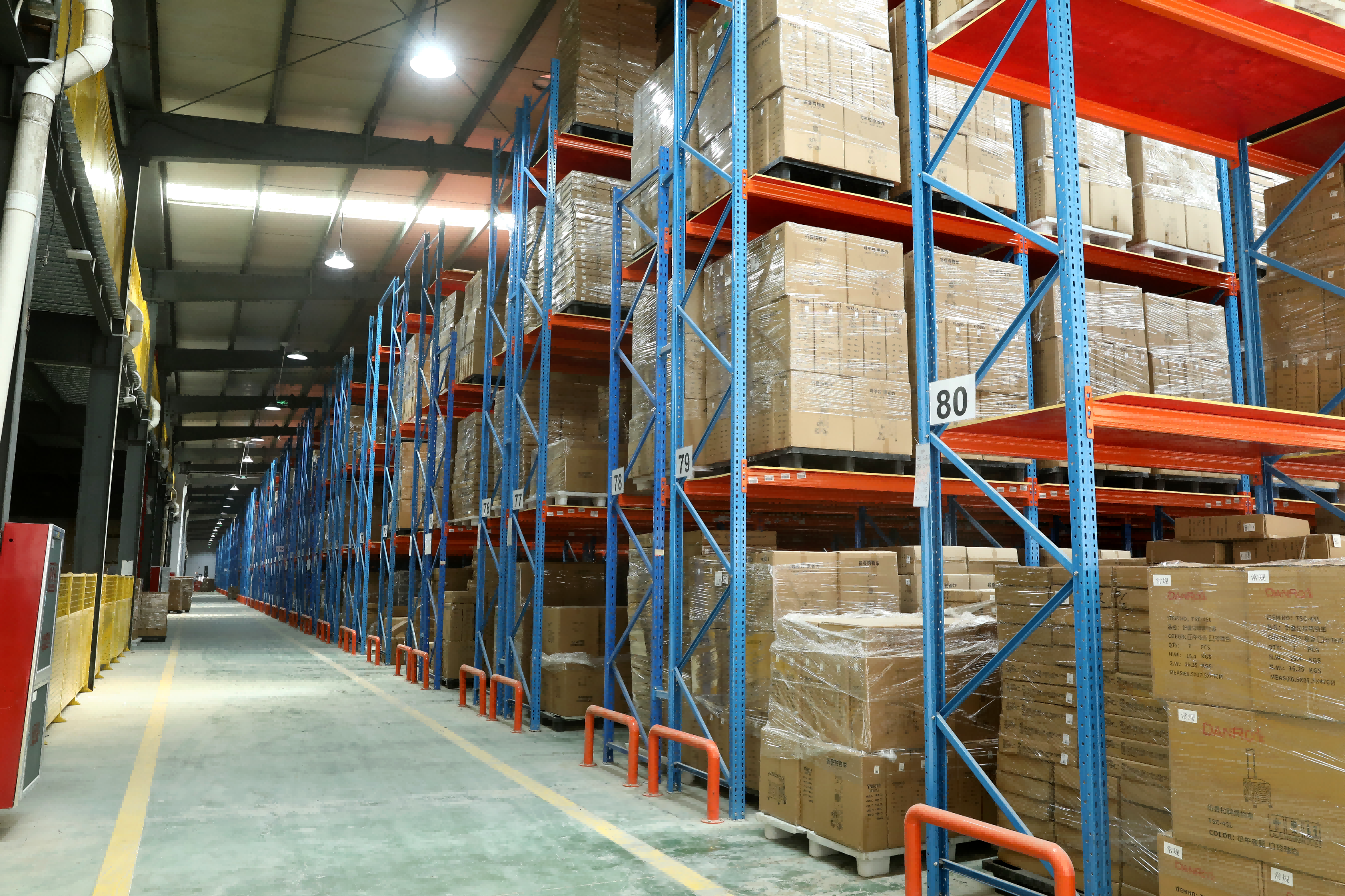 Large-scale warehouse and inventory management at Xinhai