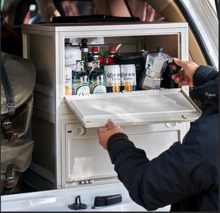 Side‑opening design makes it convenient to fetch items inside for car trunk storage