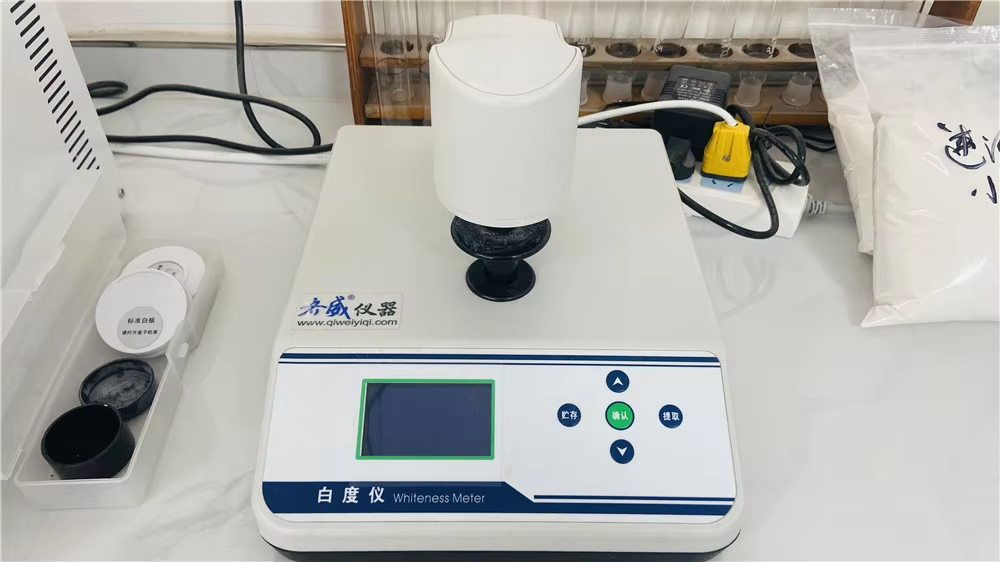 Whiteness Meter for quality control