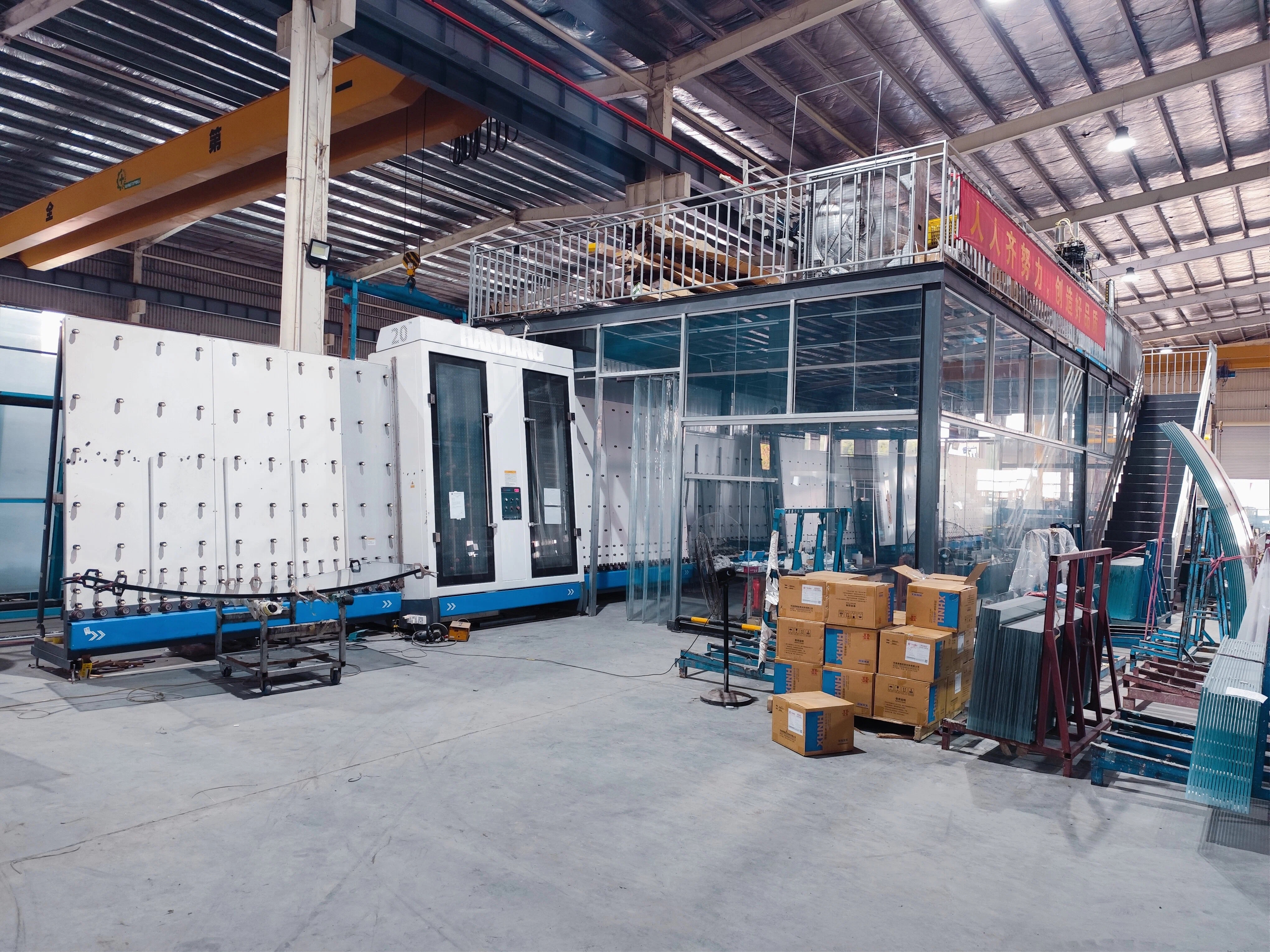 Insulated glass line for energy-efficient curved glass units
