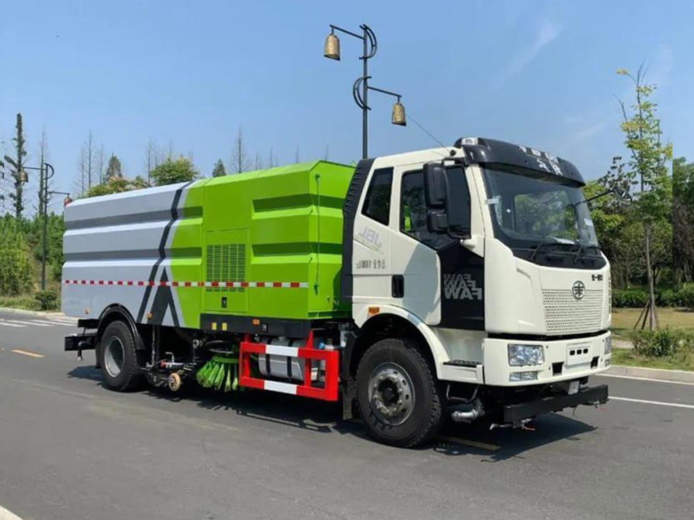 FAW 4x2 J6L sweeper truck for municipal road cleaning duty