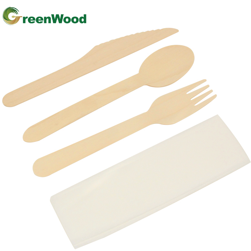 Disposable wooden cutlery set