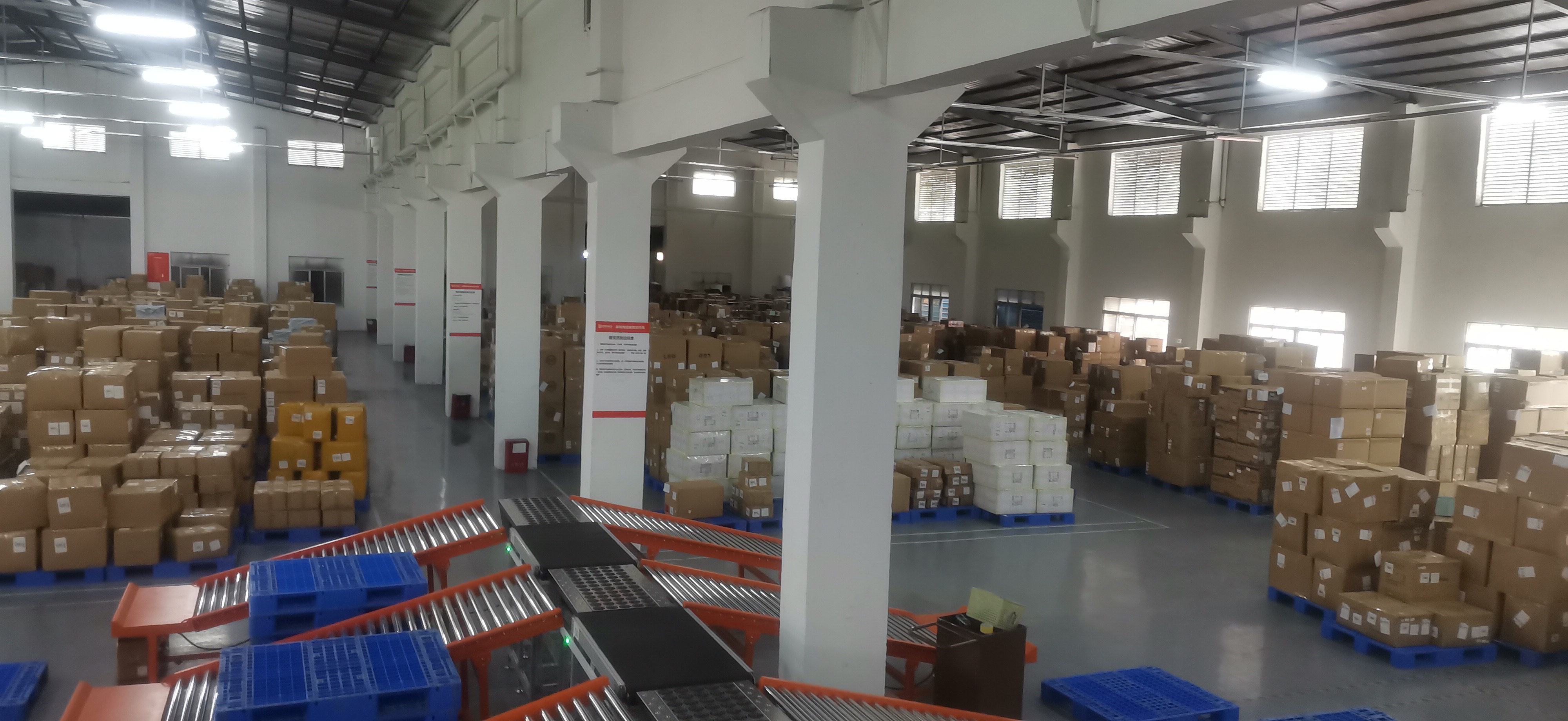 DIDADI warehouse storage and work area