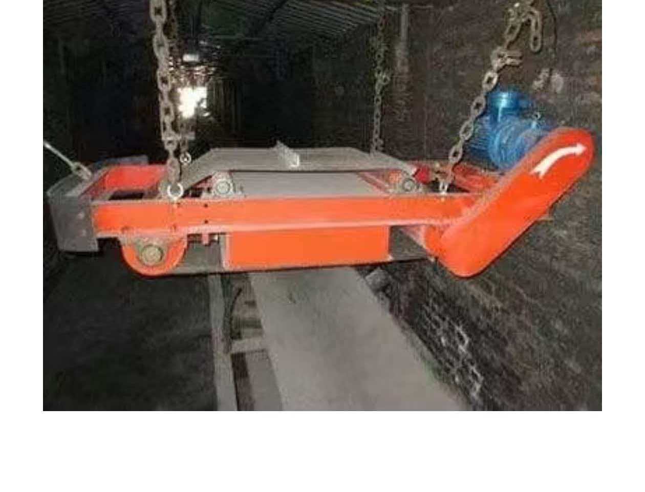 Self-cleaning magnetic separator on-site application