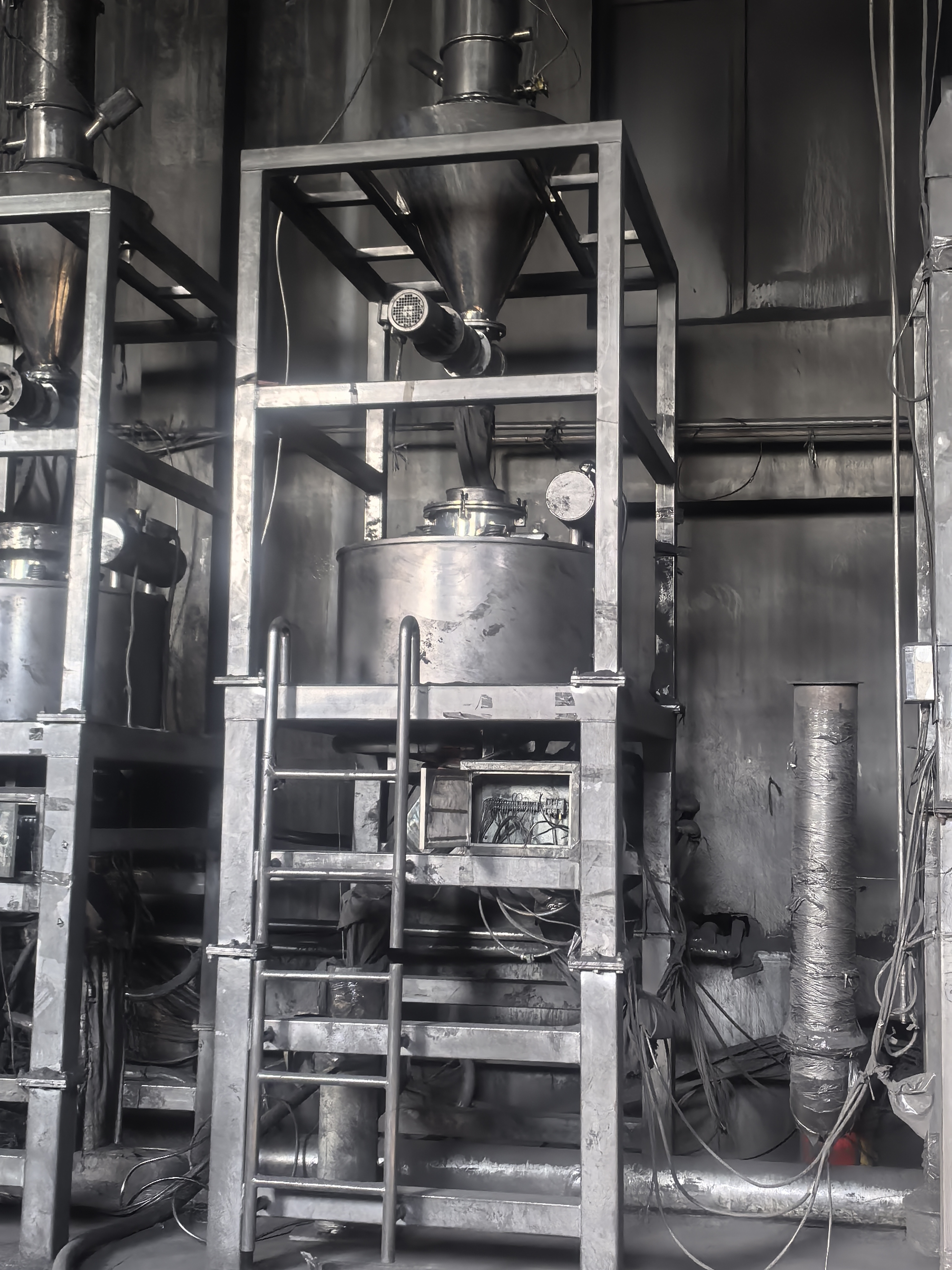 Multi-unit parallel iron removal system application case