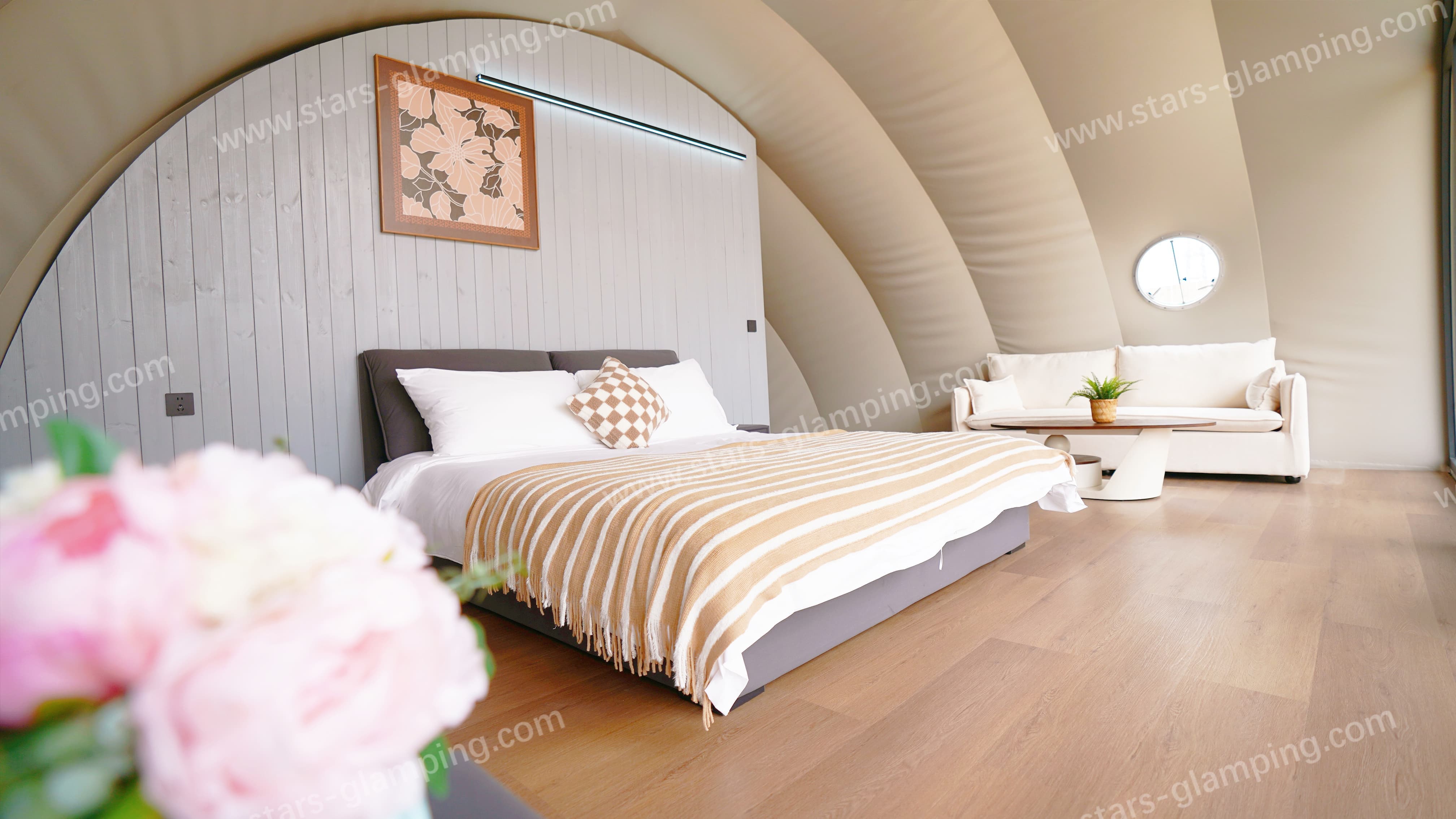Shell luxury hotel tent model with steel frame and insulated glass wall system from Stars Glamping