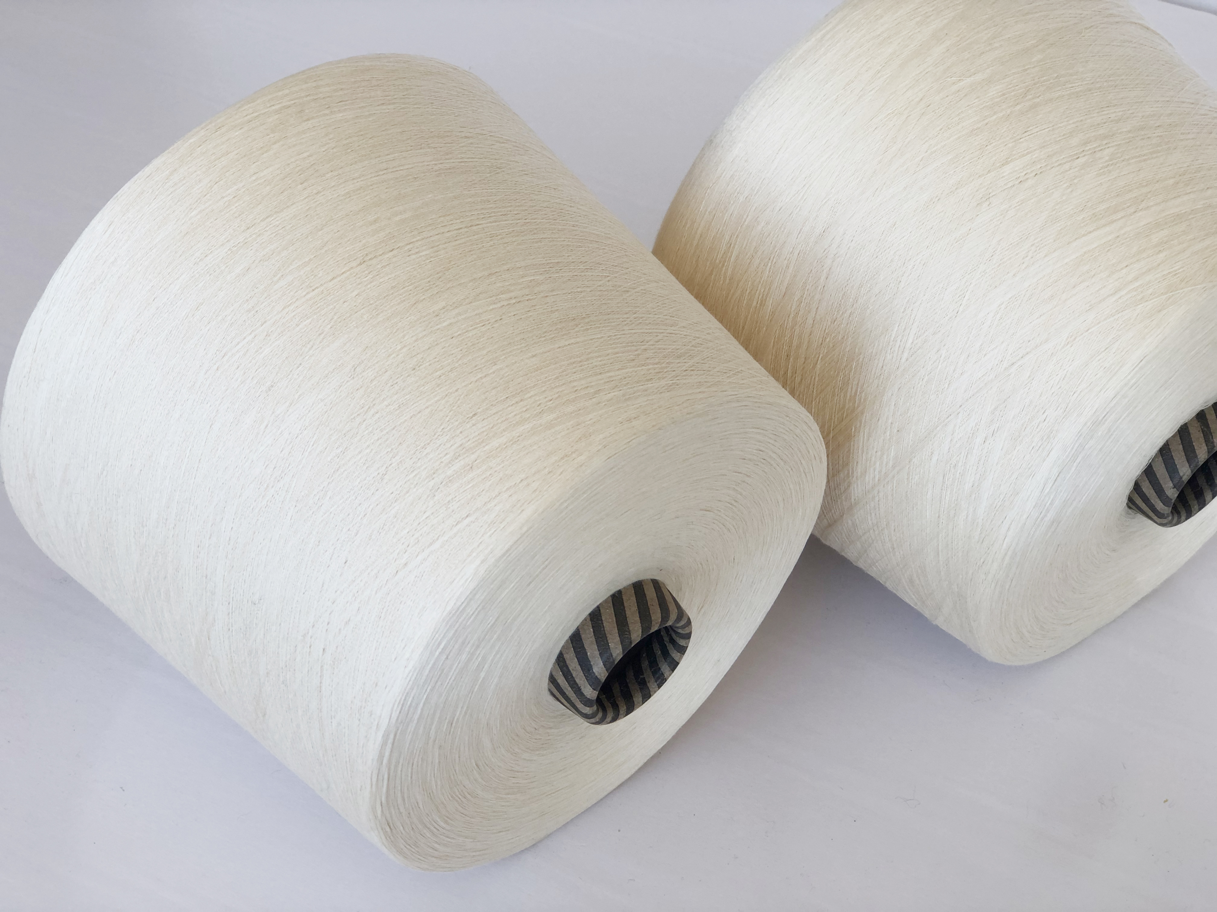 13% Healcell alginate fiber yarn in modal skin tone