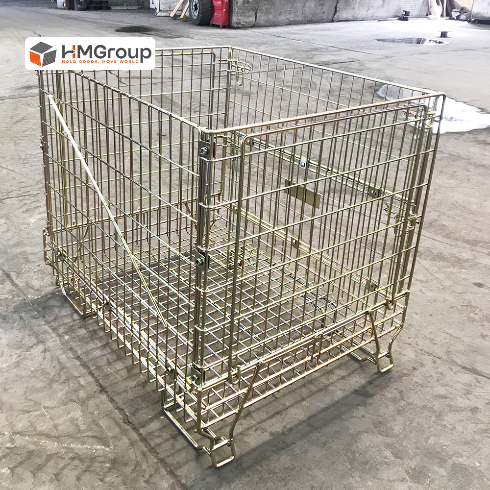 Steel container for wine