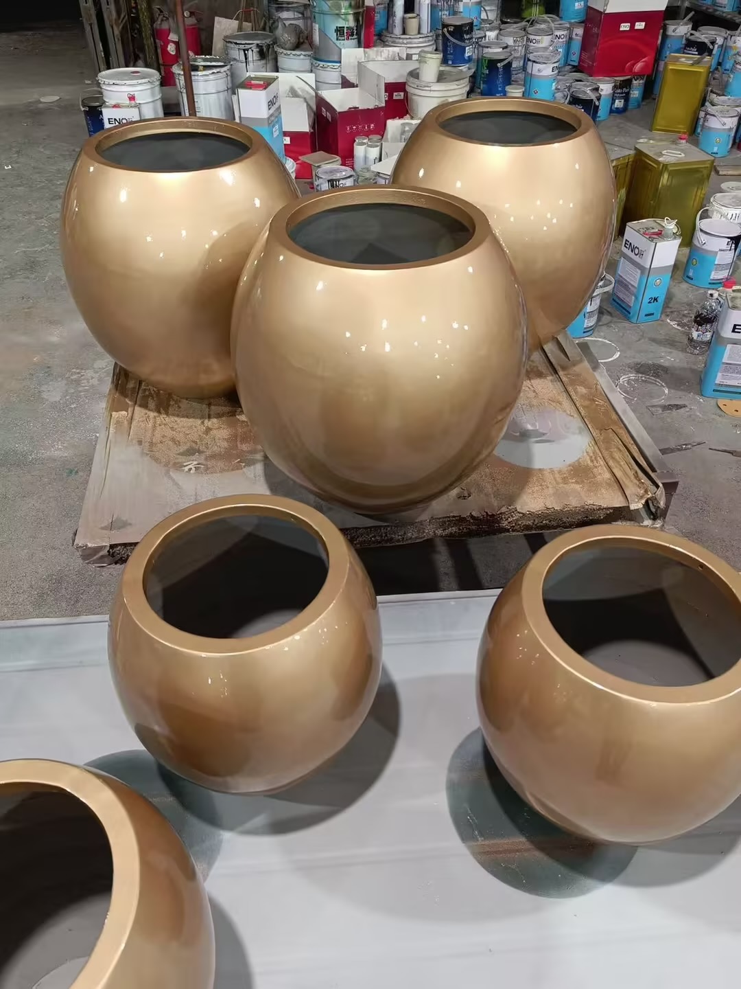 Irregular stainless steel planter
