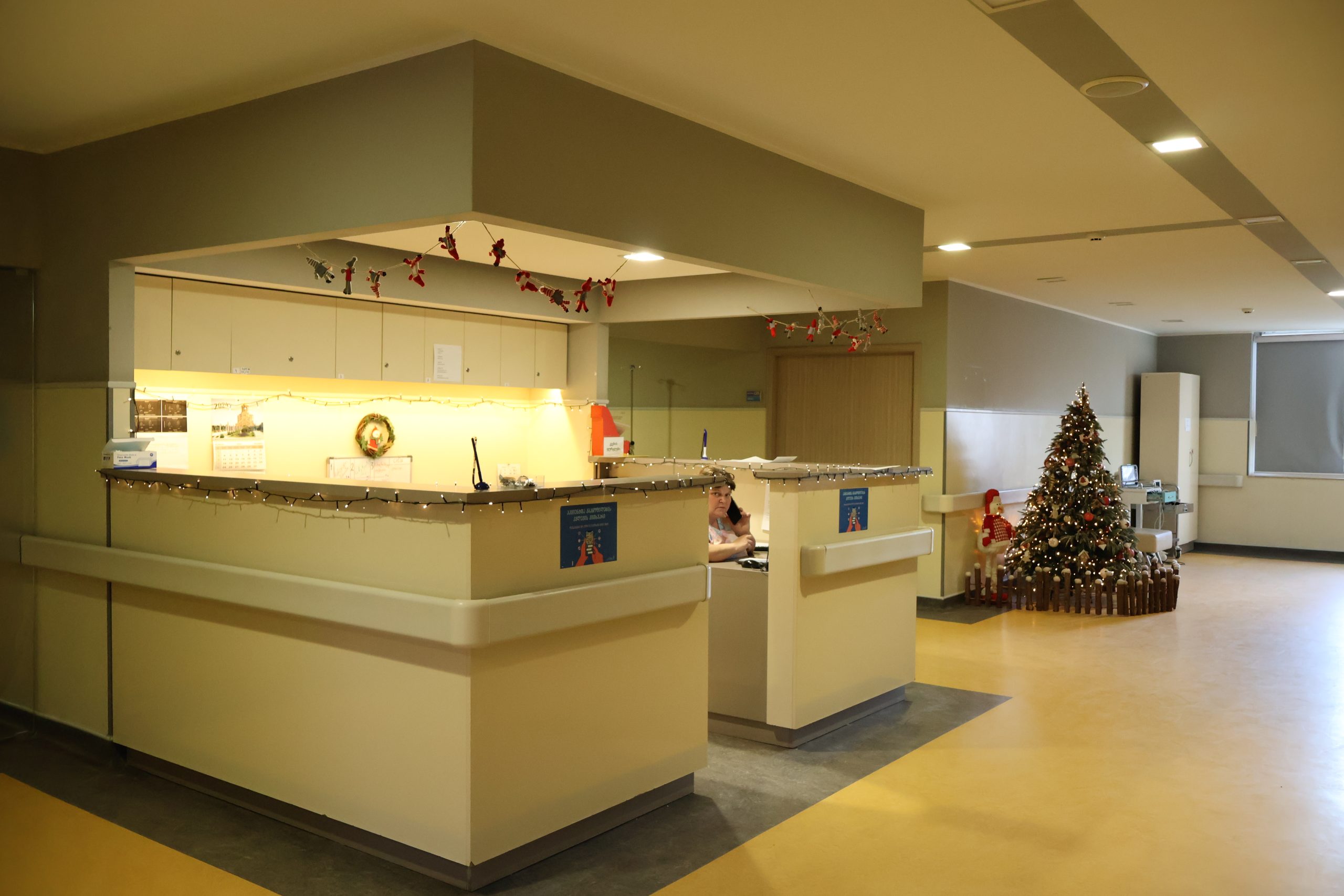 Homogeneous vinyl flooring installed in a hospital project with welded seams