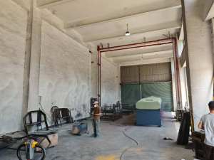 Newly expanded production workshop, increasing annual production capacity to 150+ sets of packaging machinery.
