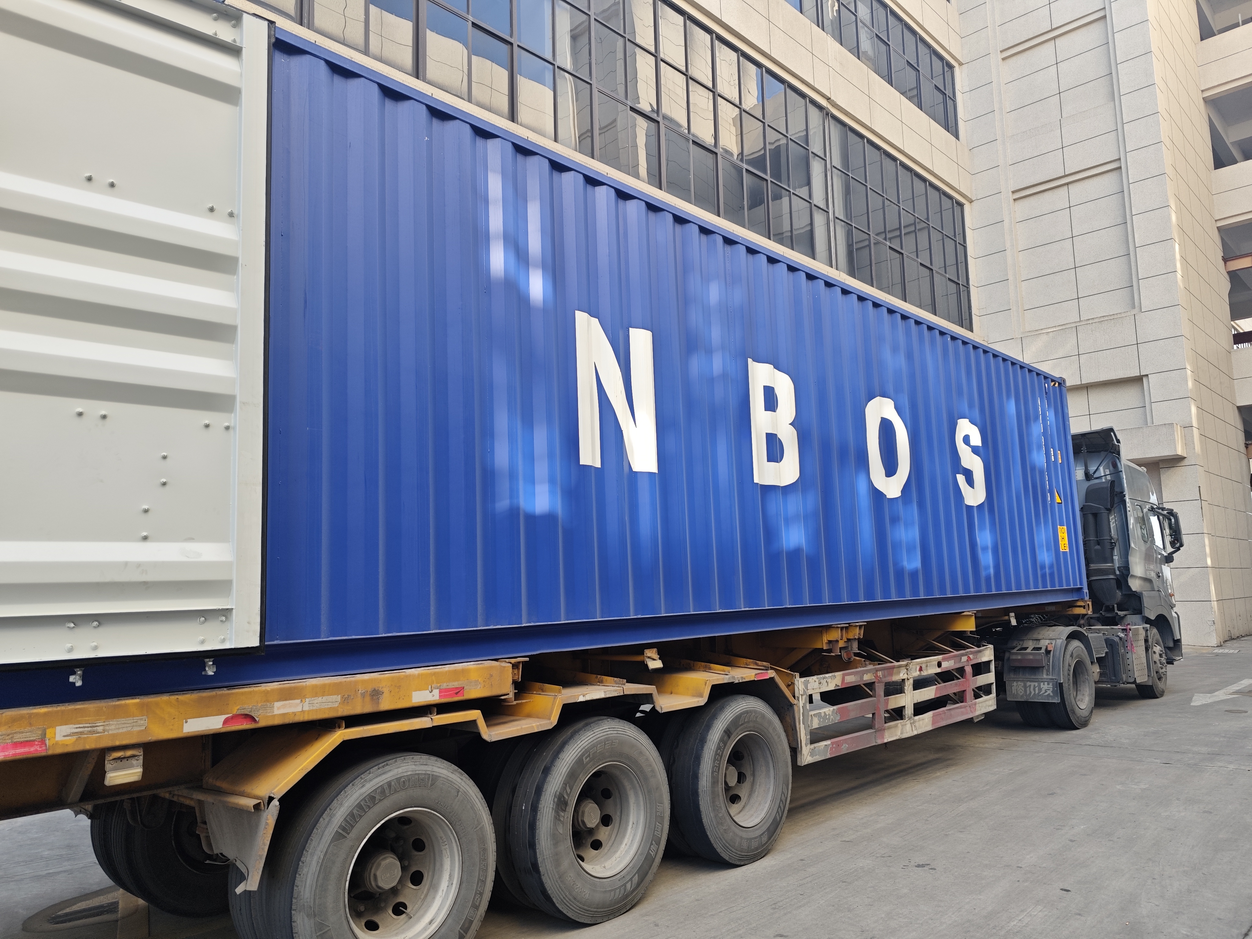 YUEDA machinery equipment loaded in container for export, demonstrating logistics and delivery capability