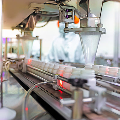 Industrial automation environment where circular push pull connectors carry continuous signal transmission