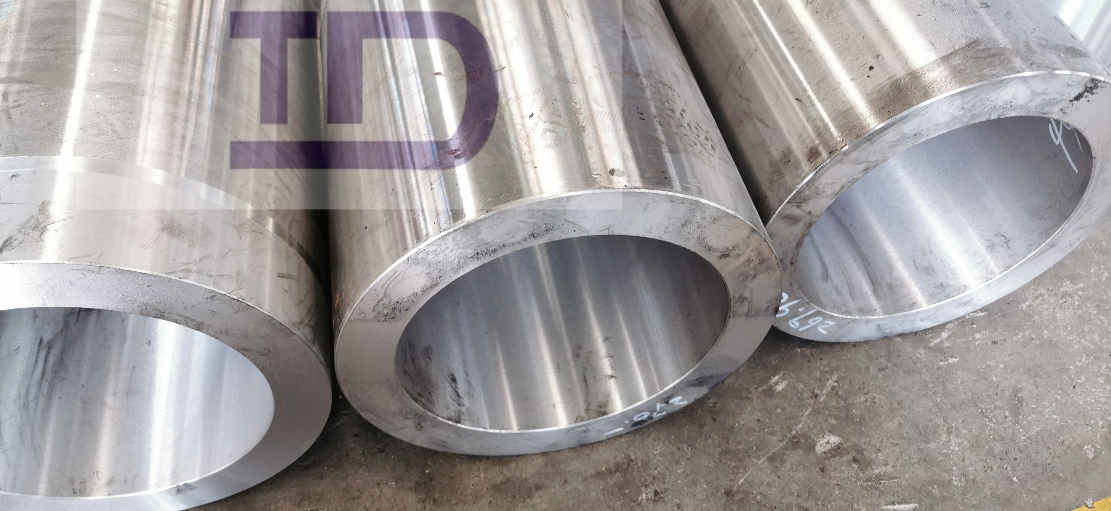 ST52 heavy duty hydraulic cylinder from Tuoda Machinery