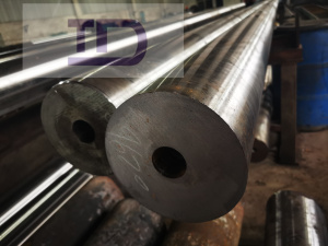 ALLOY SEAMLESS STEEL PIPE AND TUBE SAE 4140