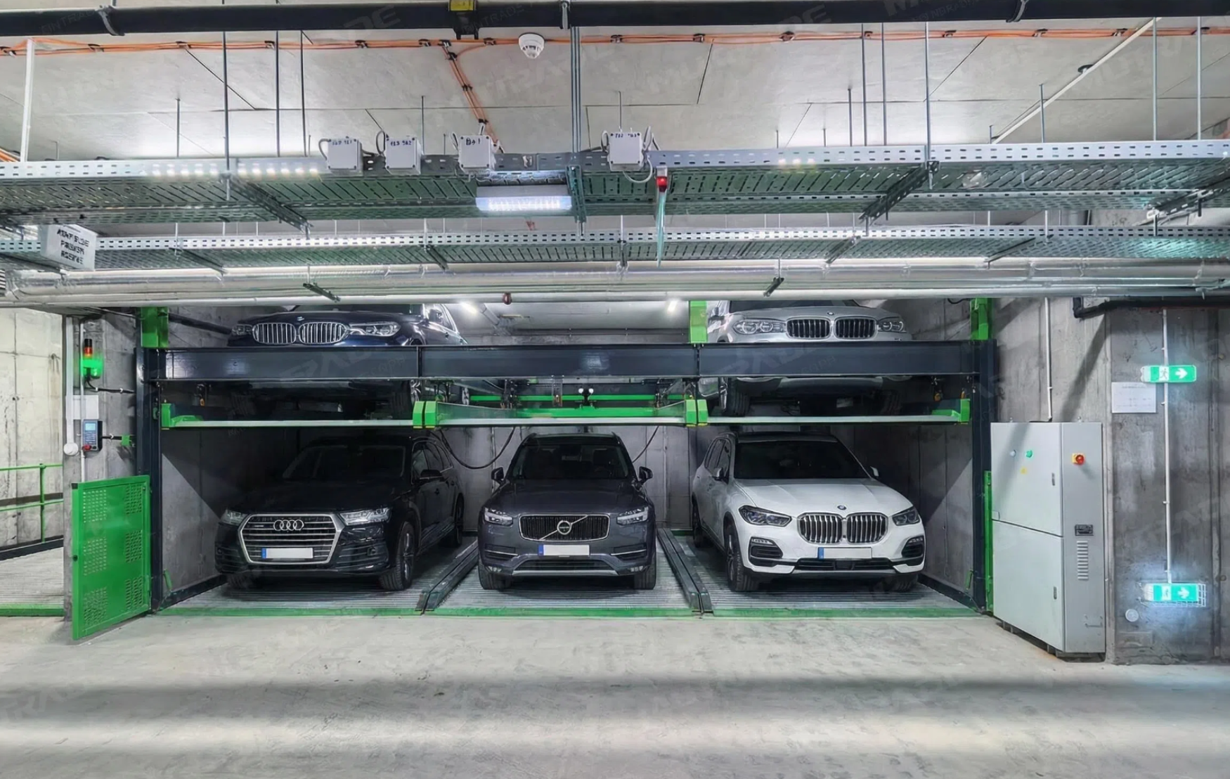 Commercial area / parking operator (key commercial area in Bucharest)