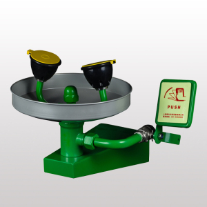 Wall mounted eyewash