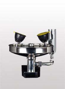 Fully automatic wall mounted eyewash