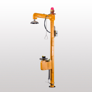 Electric heat tracing shower and eyewash