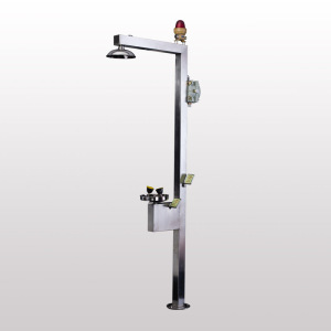 Electric heat tracing shower and eyewash