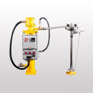 Electric heating vertical eyewash