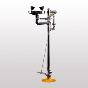 Anti-freeze and anti-scald vertical eyewash