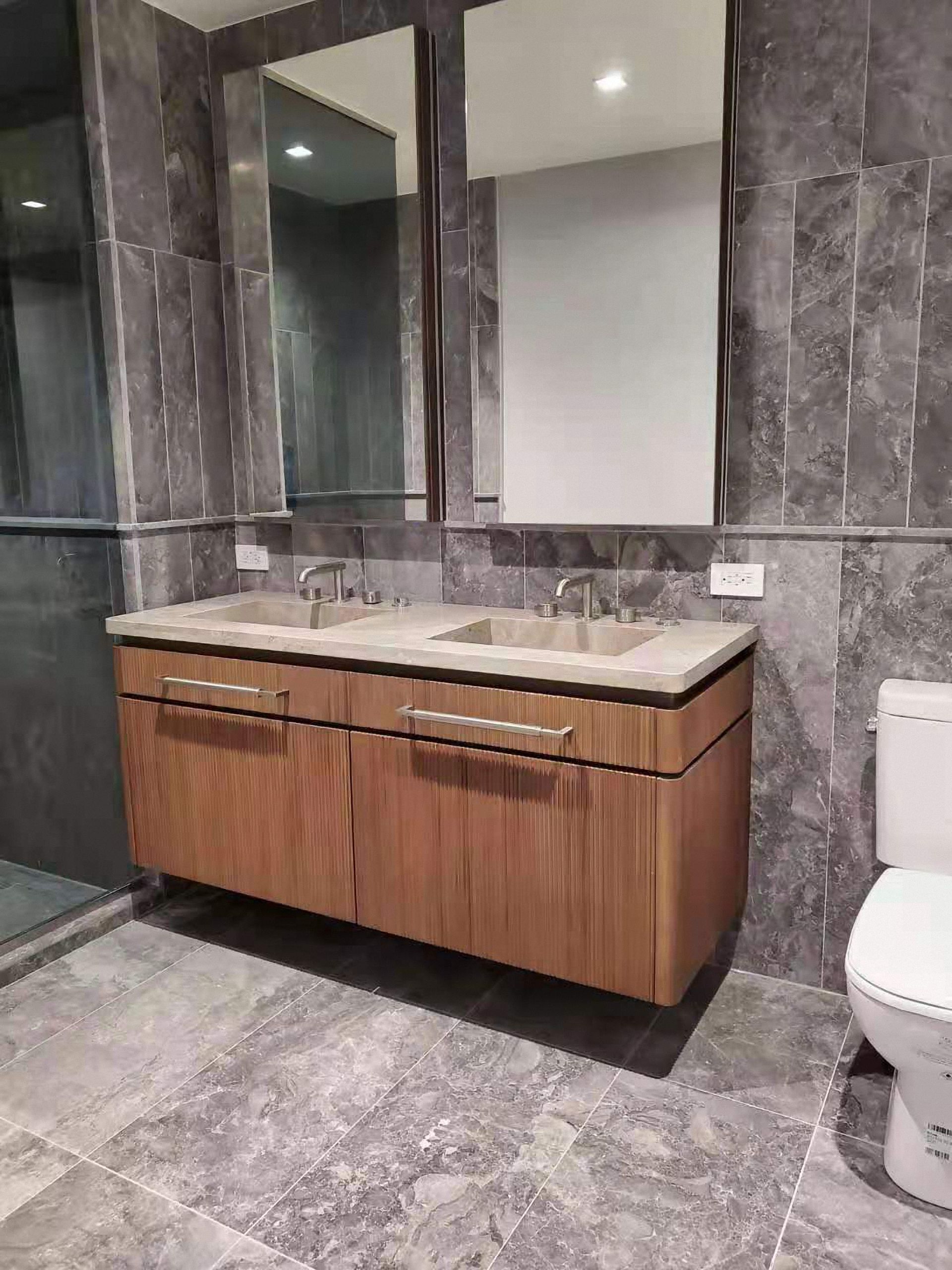 Bathroom vanity installed in US hotel project showcasing SHKL product quality