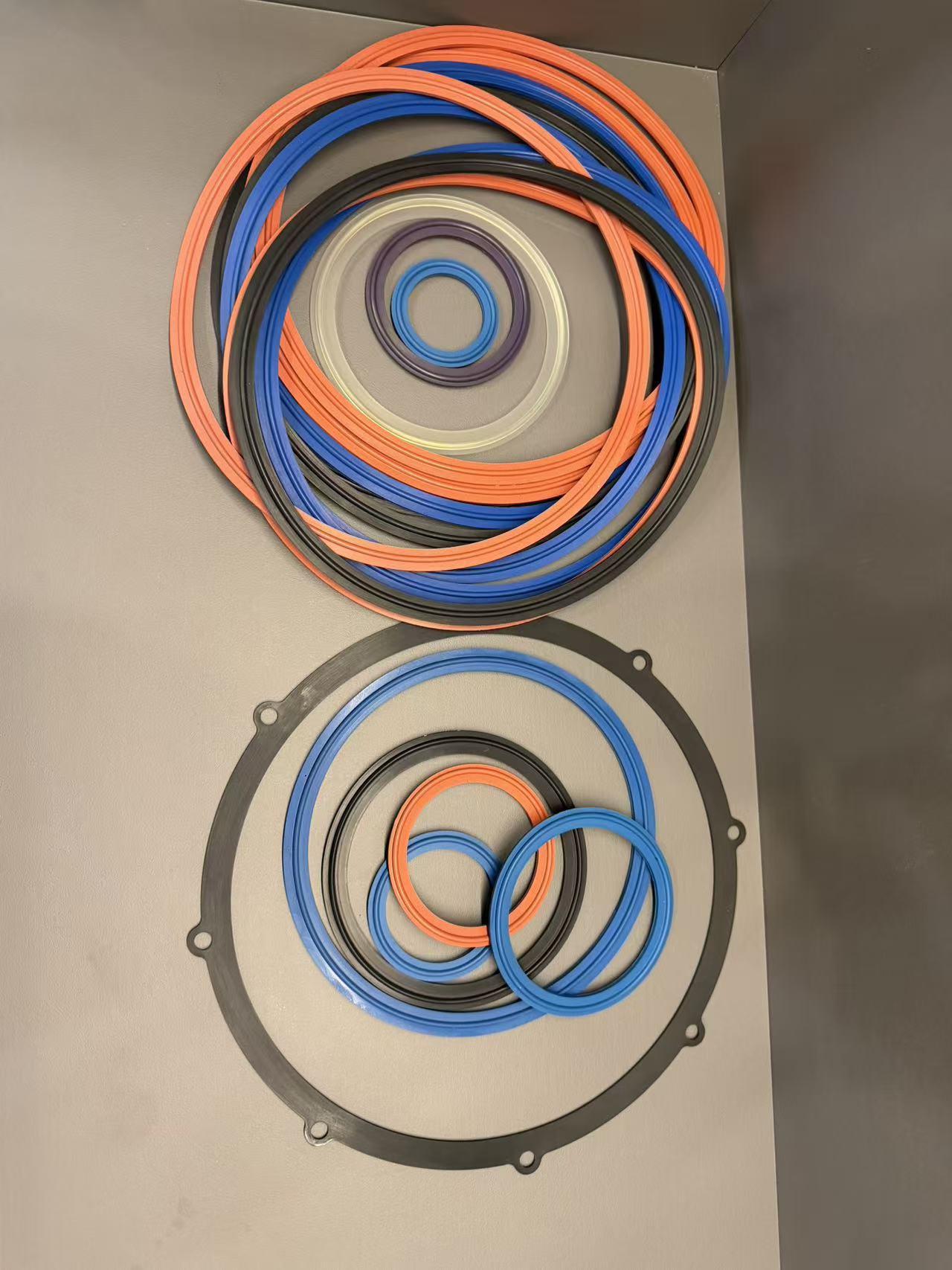Finished rubber gasket for food-grade application