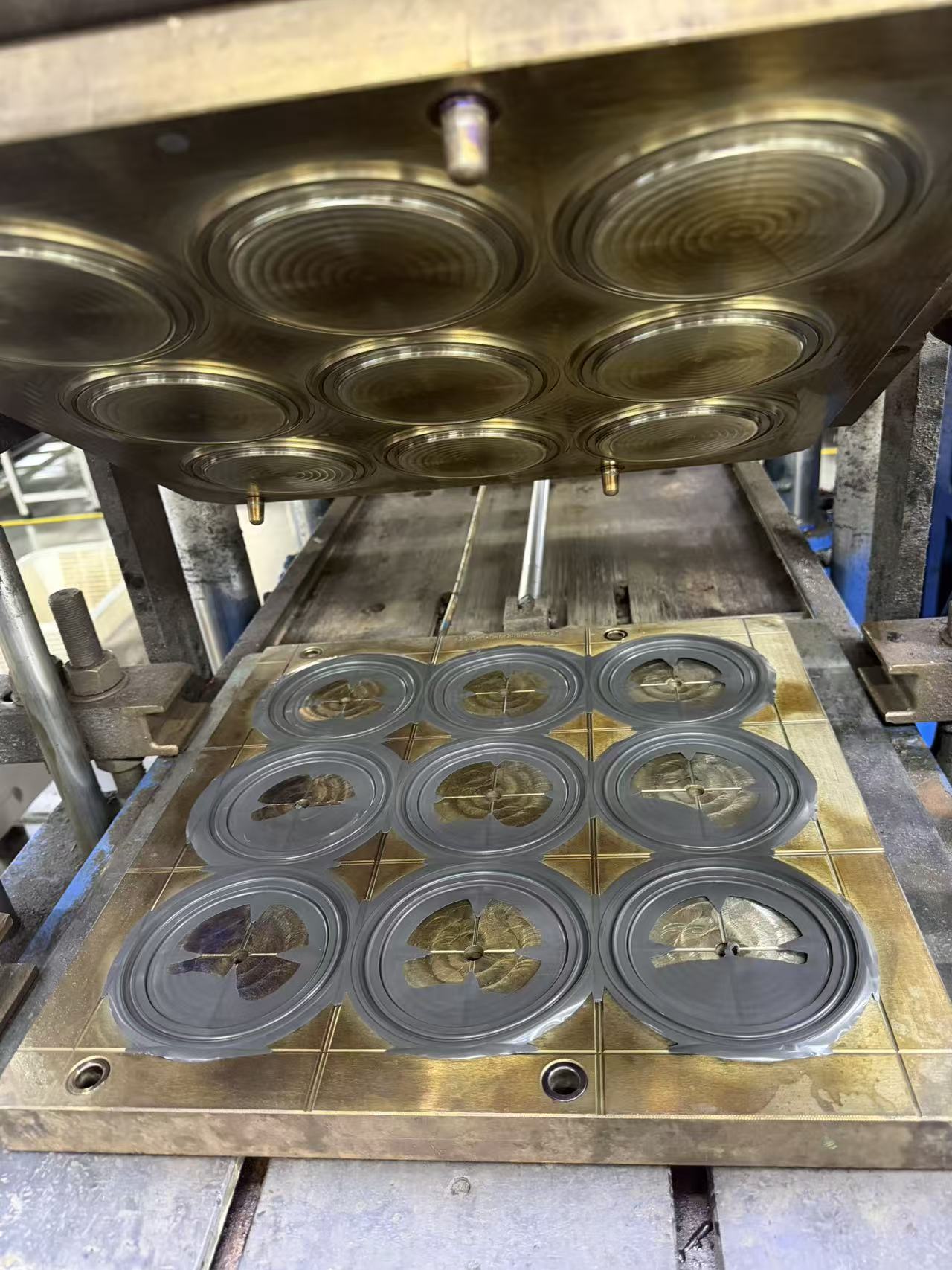 Rubber molding process for custom components