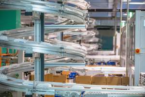 We adopt advanced automated wet wipe production systems, covering full‑process manufacturing from raw material processing to finished‑product packaging. Adhering to international hygiene standards, we strictly control every production link to deliver high‑quality, safe and reliable wet wipes for worldwide clients.