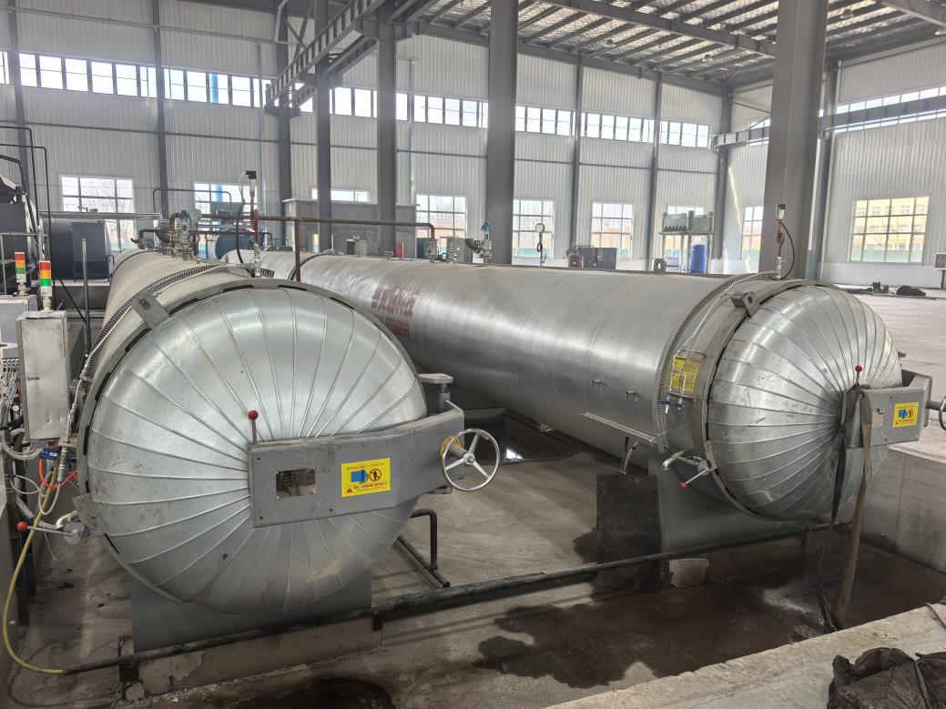 Manufacturing equipment at Haohang factory