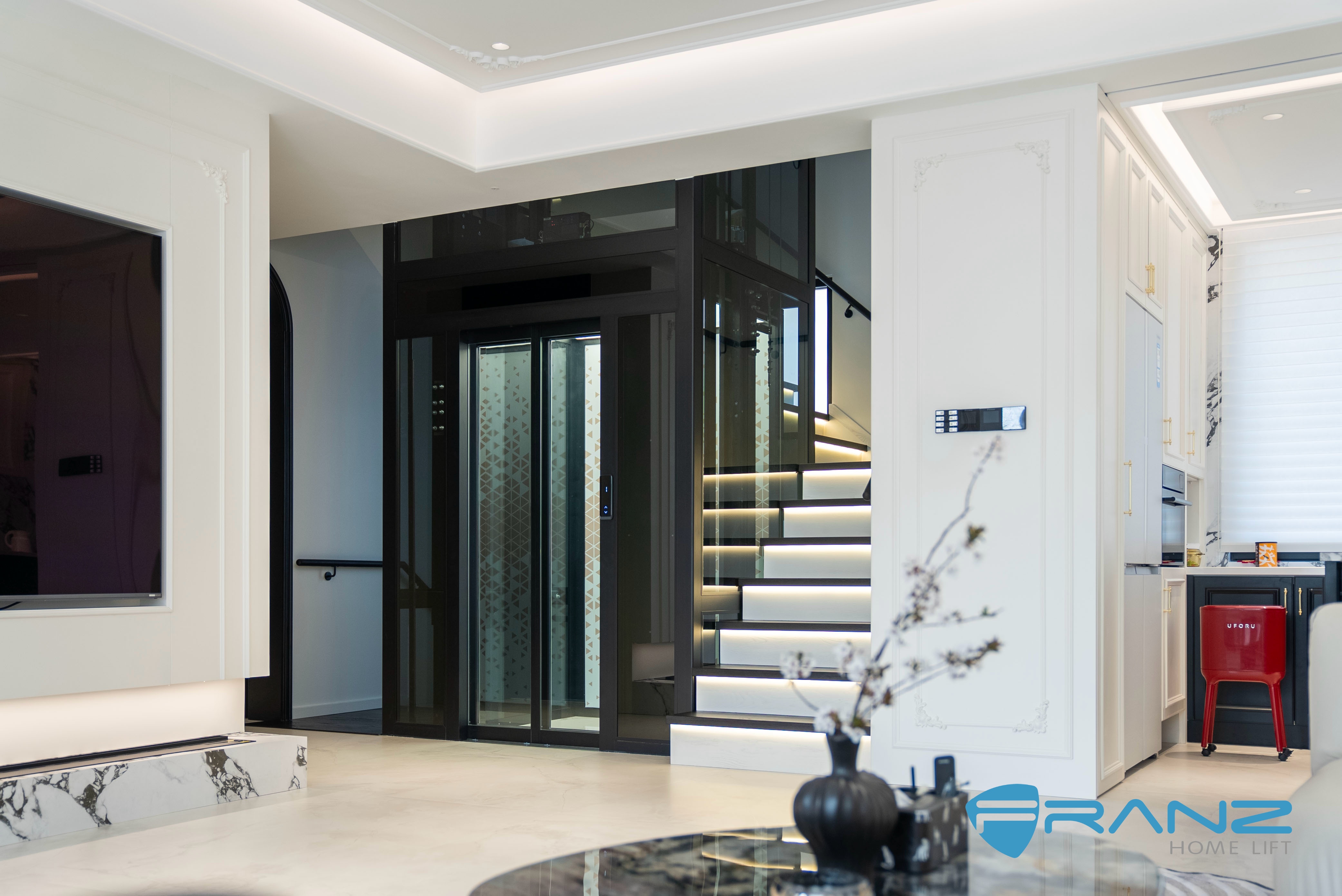 Glass lift