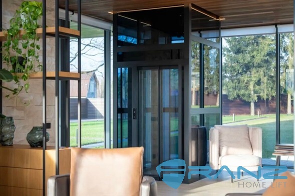 Full glass panoramic home lift with aluminum frame, configurable cabin finishes and indoor-outdoor specification