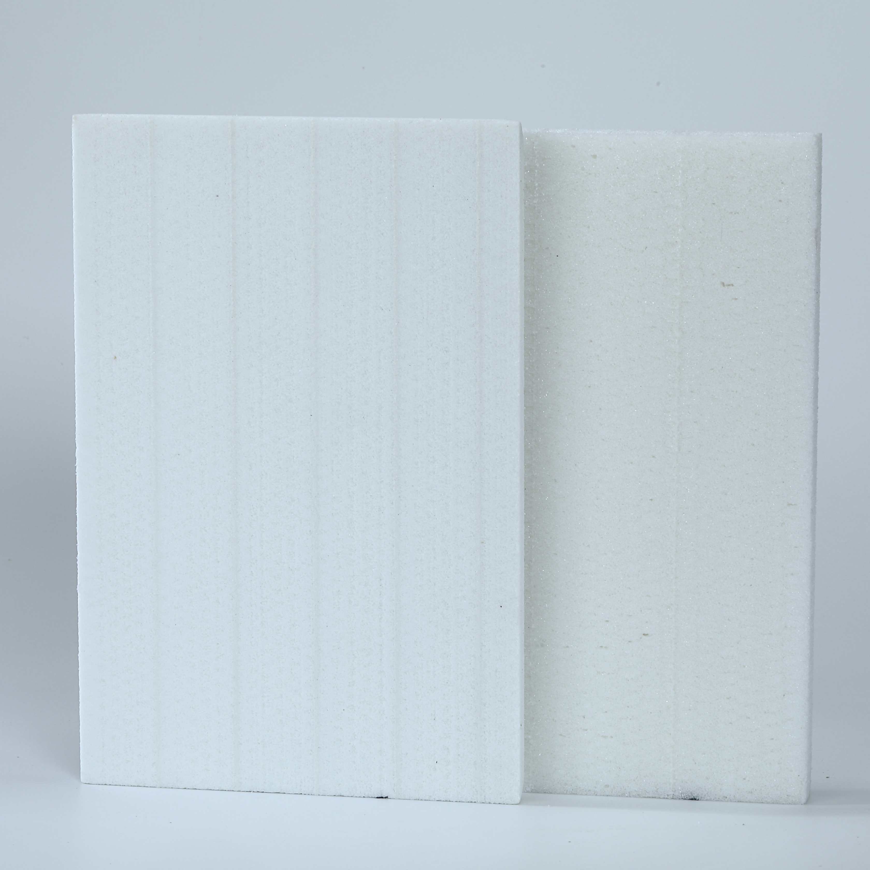 Recyclable PET structural core Recyclable PET foam core for lightweight structural composite panels