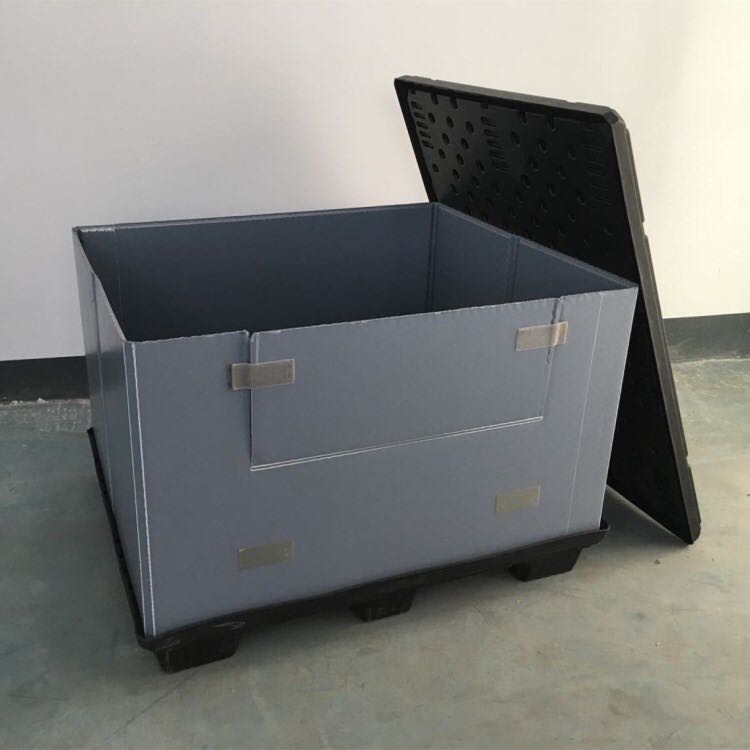 Dust-proof pallet box