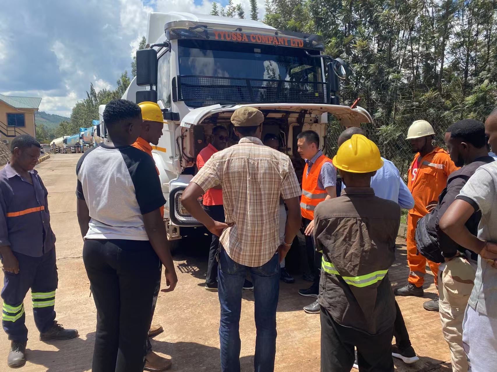 Qingong after-sales visit for SINOTRUK HOWO trucks in Rwanda