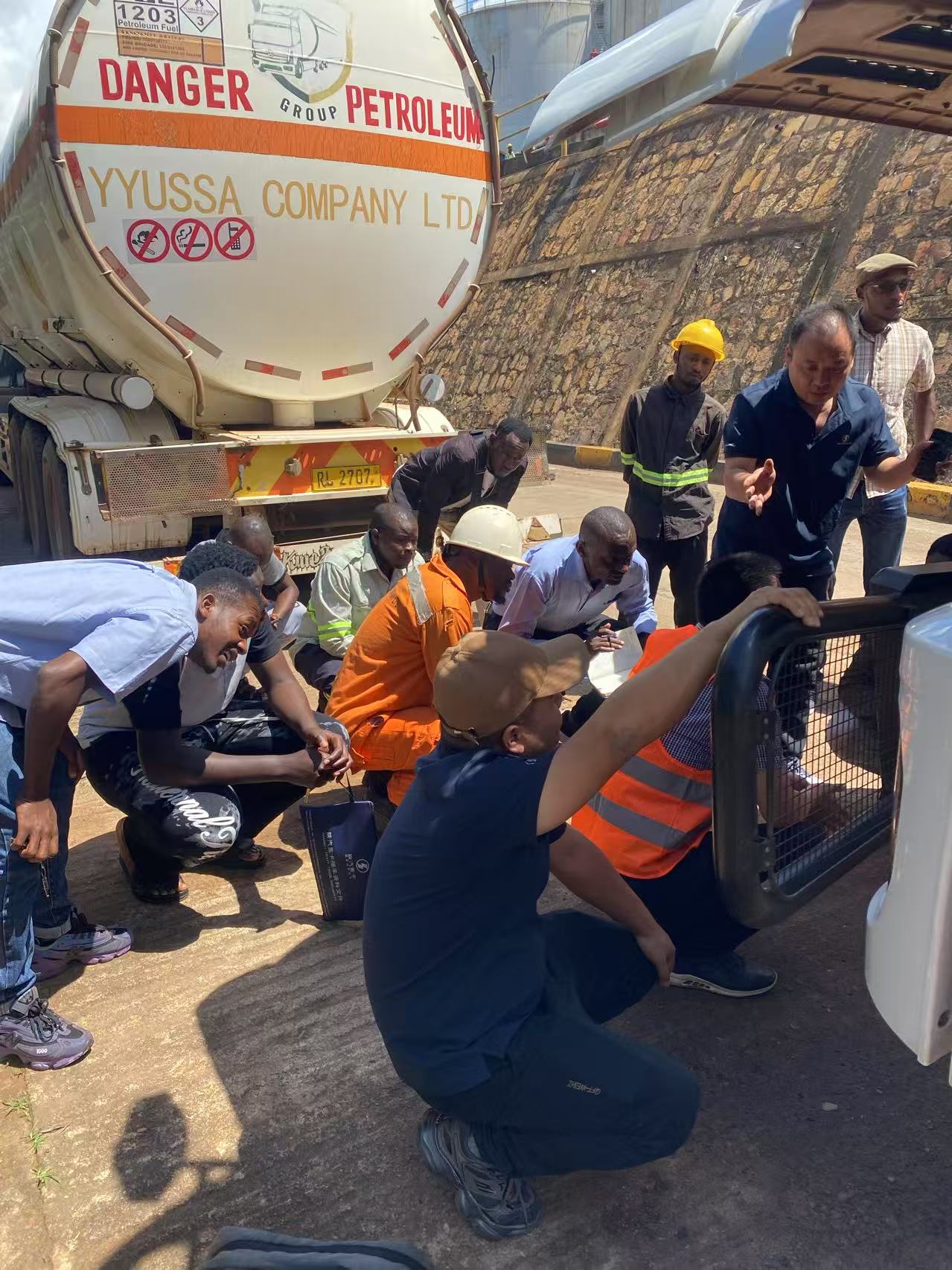 SINOTRUK HOWO dump truck after-sale support in Rwanda mining site