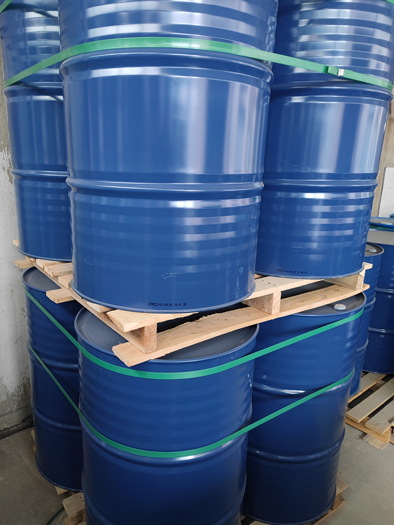 PC-8 DMCHA catalyst product bottle