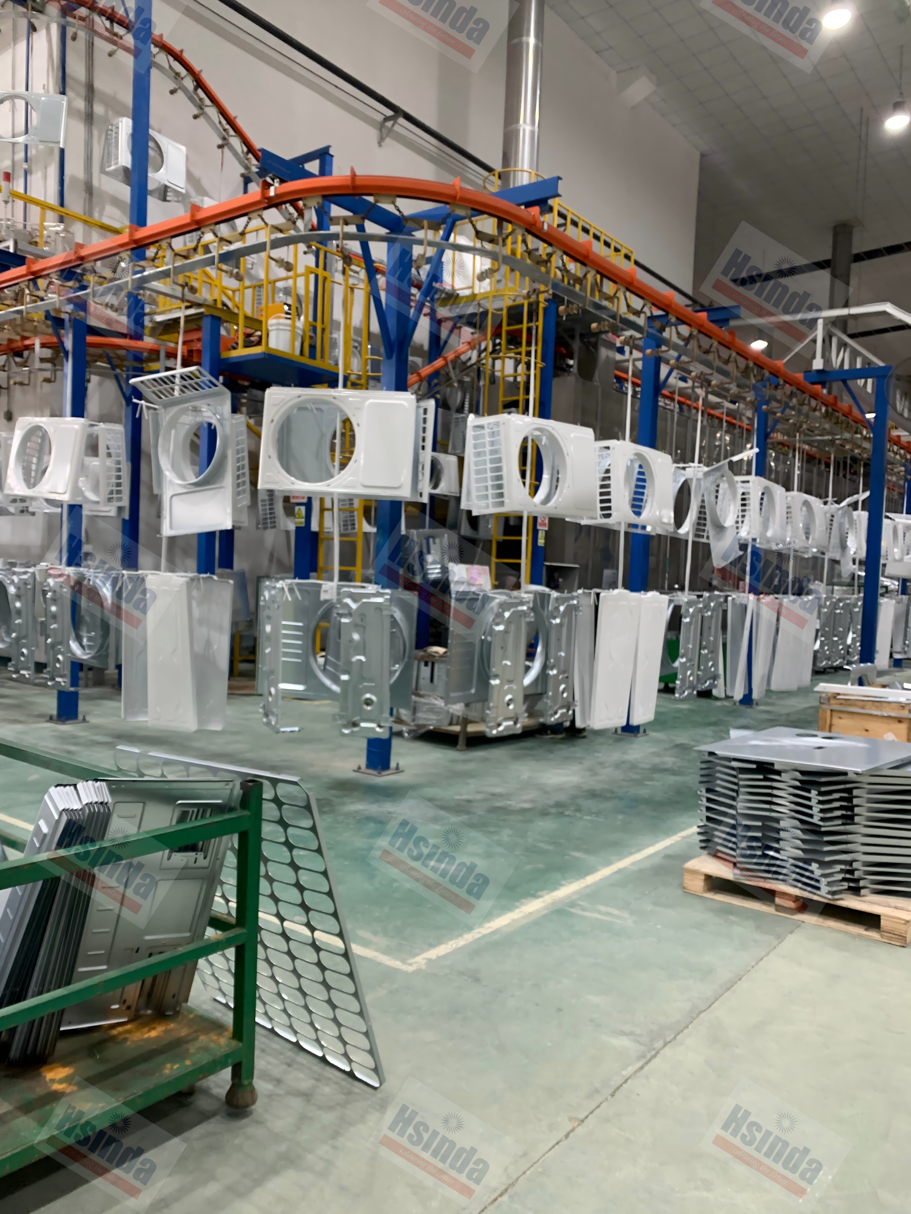 Air conditioner outdoor unit coated with Hsinda powder coating for weather resistance